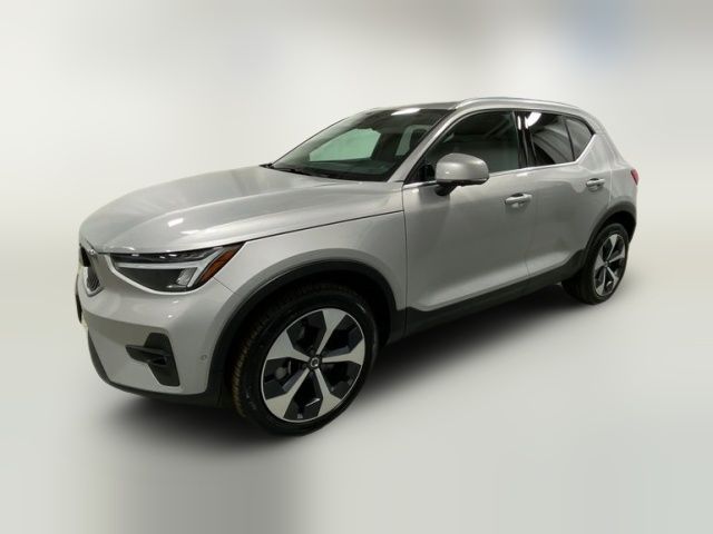 2024 Volvo XC40 Plus Bright Theme
