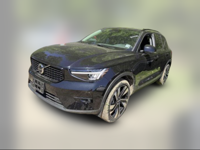 2024 Volvo XC40 Plus Dark Theme