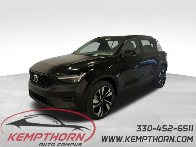 2024 Volvo XC40 Plus Dark Theme