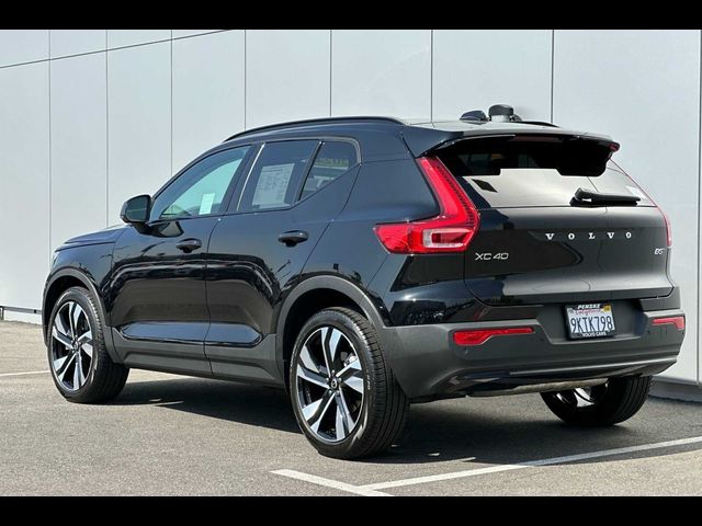 2024 Volvo XC40 Plus Dark Theme