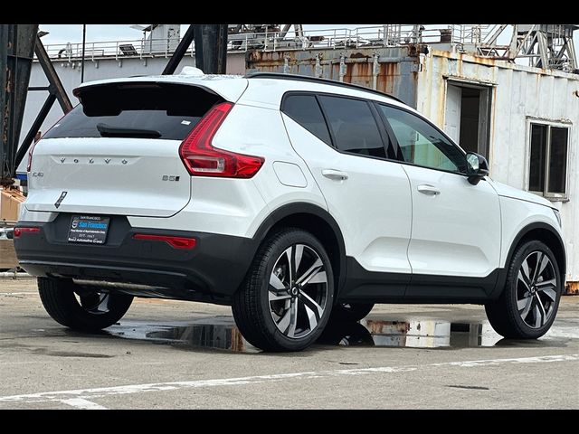 2024 Volvo XC40 Plus Dark Theme