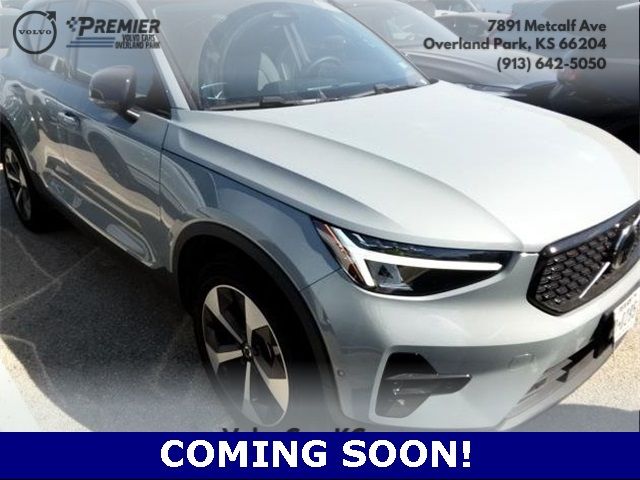 2024 Volvo XC40 Plus Dark Theme