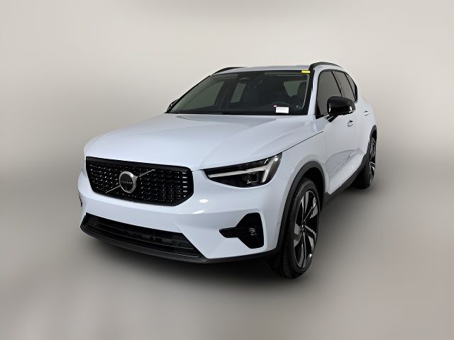 2024 Volvo XC40 Plus Dark Theme