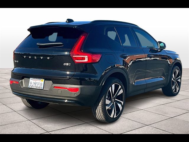 2024 Volvo XC40 Plus Dark Theme