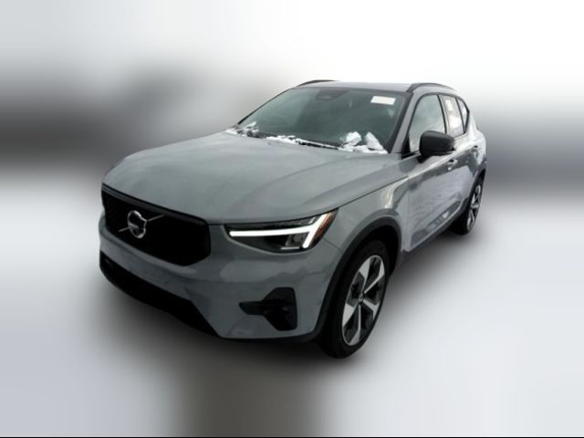 2024 Volvo XC40 Plus Dark Theme