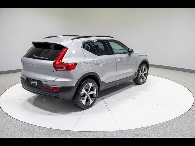 2024 Volvo XC40 Plus Dark Theme