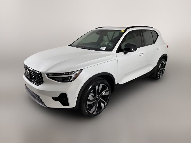 2024 Volvo XC40 Plus Dark Theme