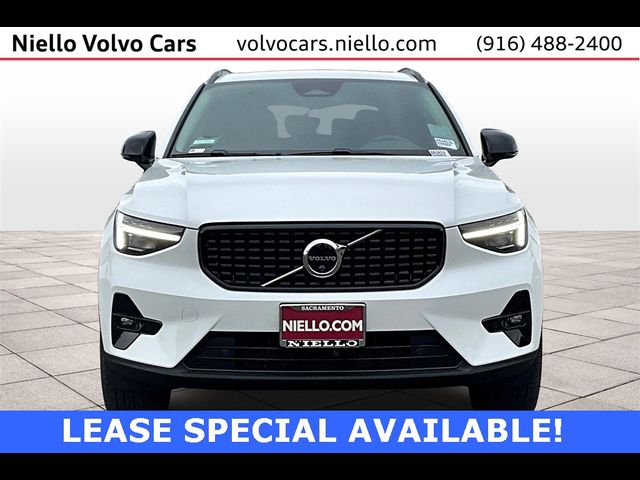 2024 Volvo XC40 Plus Dark Theme