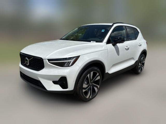 2024 Volvo XC40 Plus Dark Theme