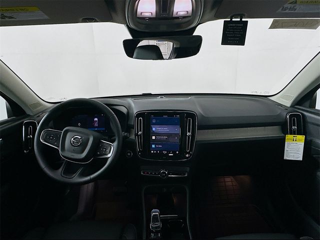 2024 Volvo XC40 Plus Dark Theme