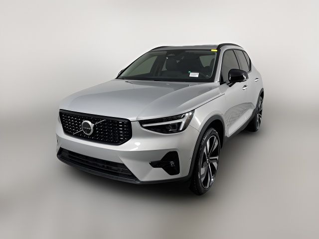 2024 Volvo XC40 Plus Dark Theme