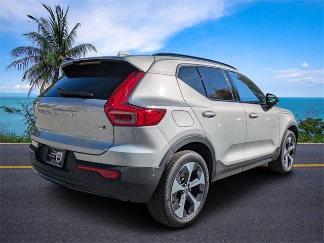 2024 Volvo XC40 Plus Dark Theme