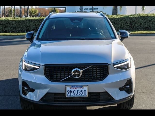 2024 Volvo XC40 Plus Dark Theme