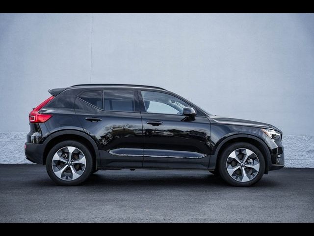 2024 Volvo XC40 Plus Dark Theme