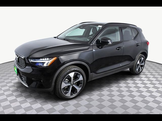 2024 Volvo XC40 Plus Dark Theme