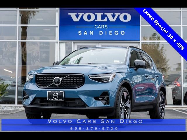 2024 Volvo XC40 Plus Dark Theme