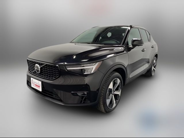 2024 Volvo XC40 Plus Dark Theme