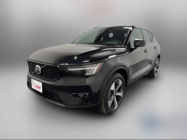 2024 Volvo XC40 Plus Dark Theme