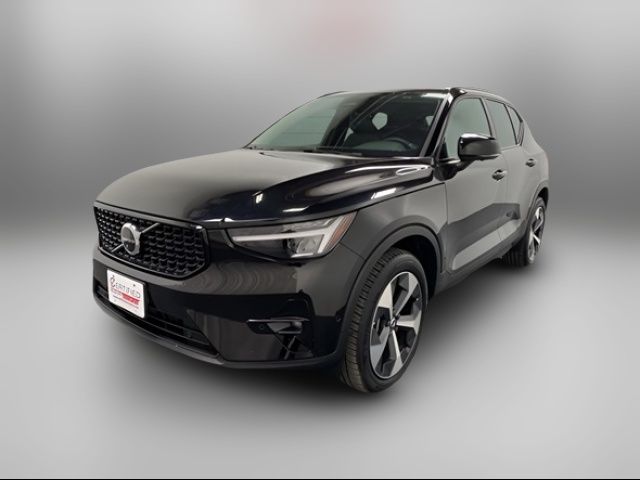 2024 Volvo XC40 Plus Dark Theme