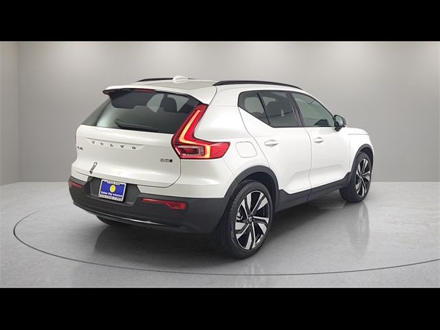 2024 Volvo XC40 Plus Dark Theme