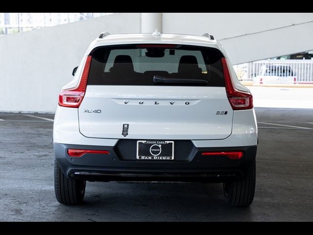 2024 Volvo XC40 Plus Dark Theme