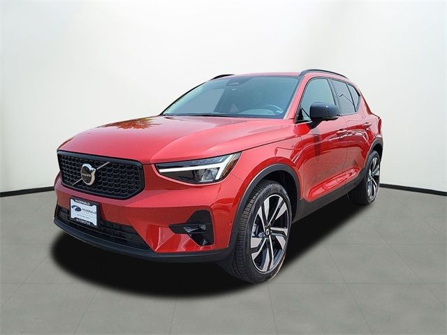 2024 Volvo XC40 Plus Dark Theme