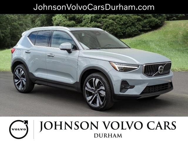 2024 Volvo XC40 Ultimate Bright Theme