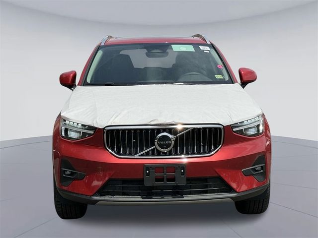 2024 Volvo XC40 Ultimate Bright Theme