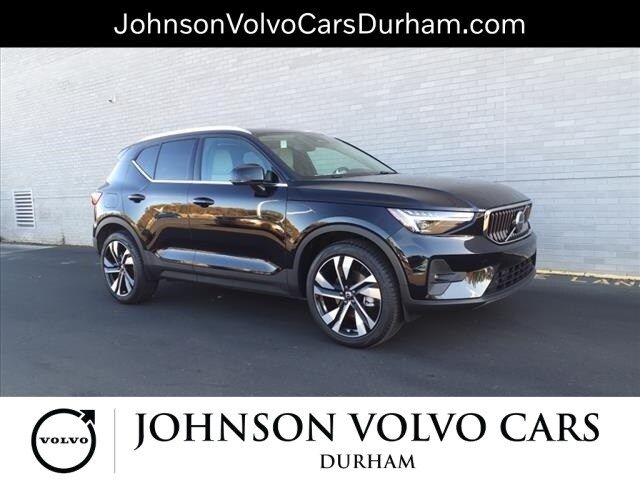 2024 Volvo XC40 Ultimate Bright Theme