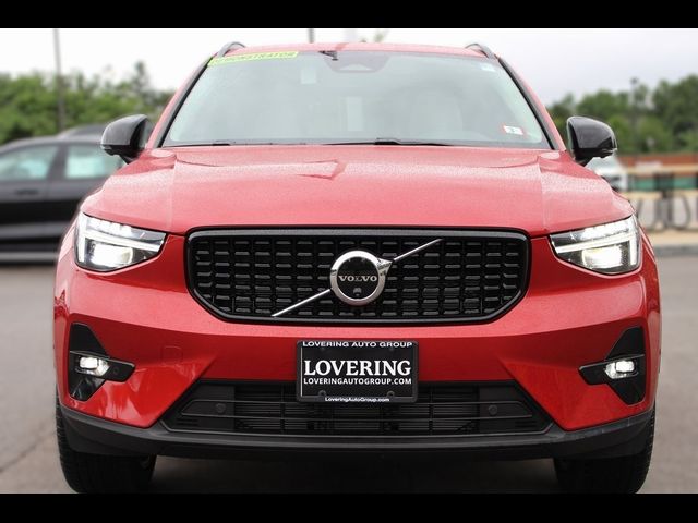 2024 Volvo XC40 Ultimate Dark Theme