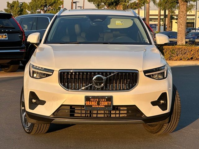 2024 Volvo XC40 Plus Bright Theme