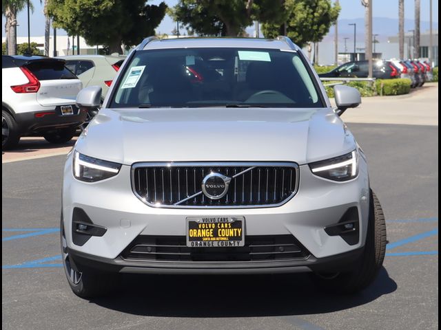 2024 Volvo XC40 Plus Bright Theme