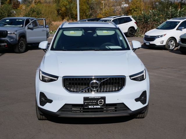 2024 Volvo XC40 Ultimate Bright Theme