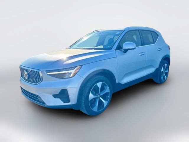 2024 Volvo XC40 