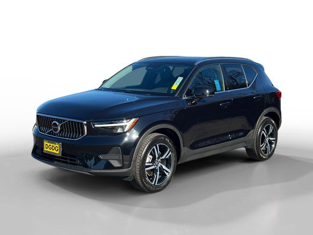 2024 Volvo XC40 