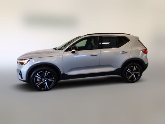 2024 Volvo XC40