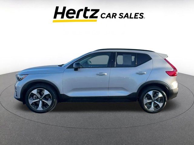 2024 Volvo XC40 