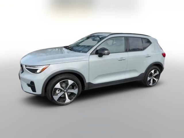 2024 Volvo XC40 