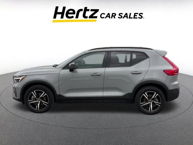 2024 Volvo XC40 