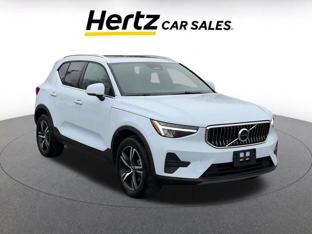 2024 Volvo XC40 