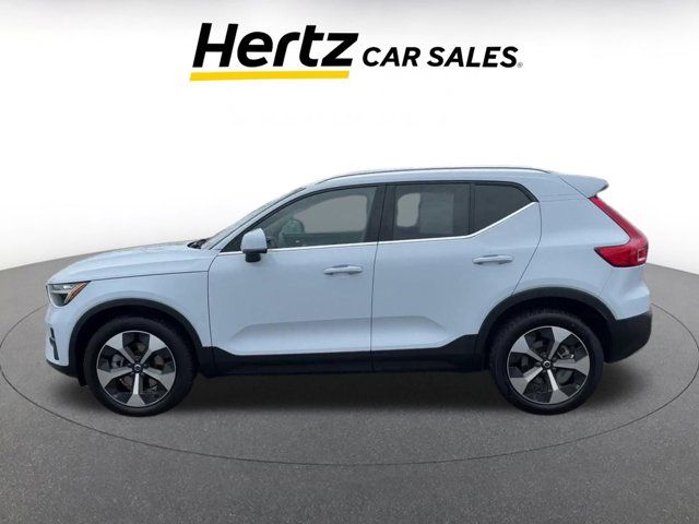2024 Volvo XC40 