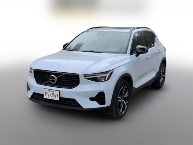 2024 Volvo XC40 