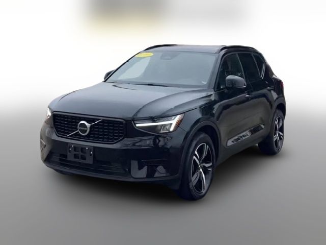 2024 Volvo XC40 