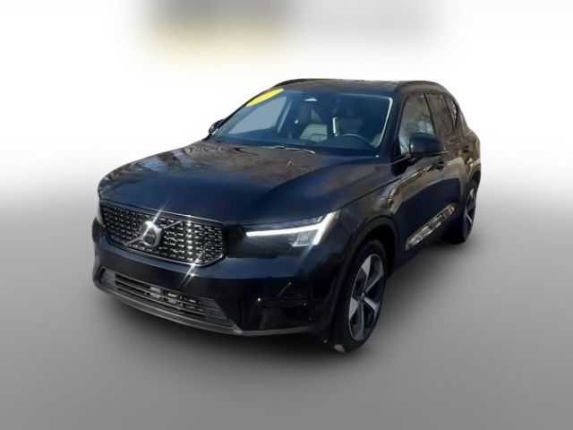 2024 Volvo XC40 