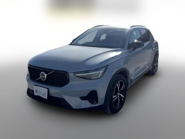 2024 Volvo XC40 