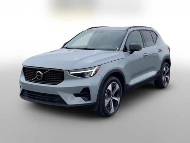 2024 Volvo XC40 