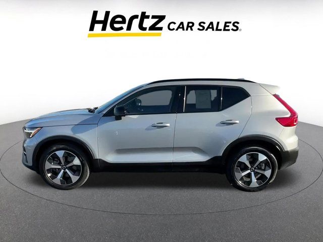 2024 Volvo XC40 