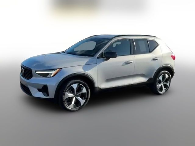 2024 Volvo XC40 