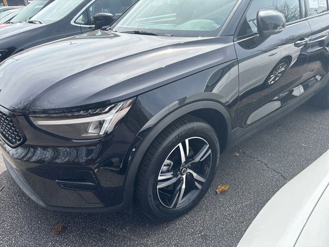 2024 Volvo XC40 
