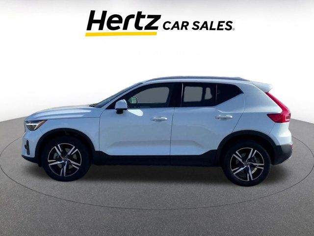 2024 Volvo XC40 